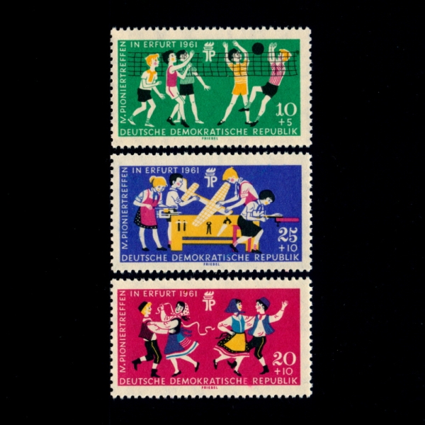 GERMAN DEMOCRATIC REPUBLIC()-#B76~8(3)-YOUNG PIONEERS\